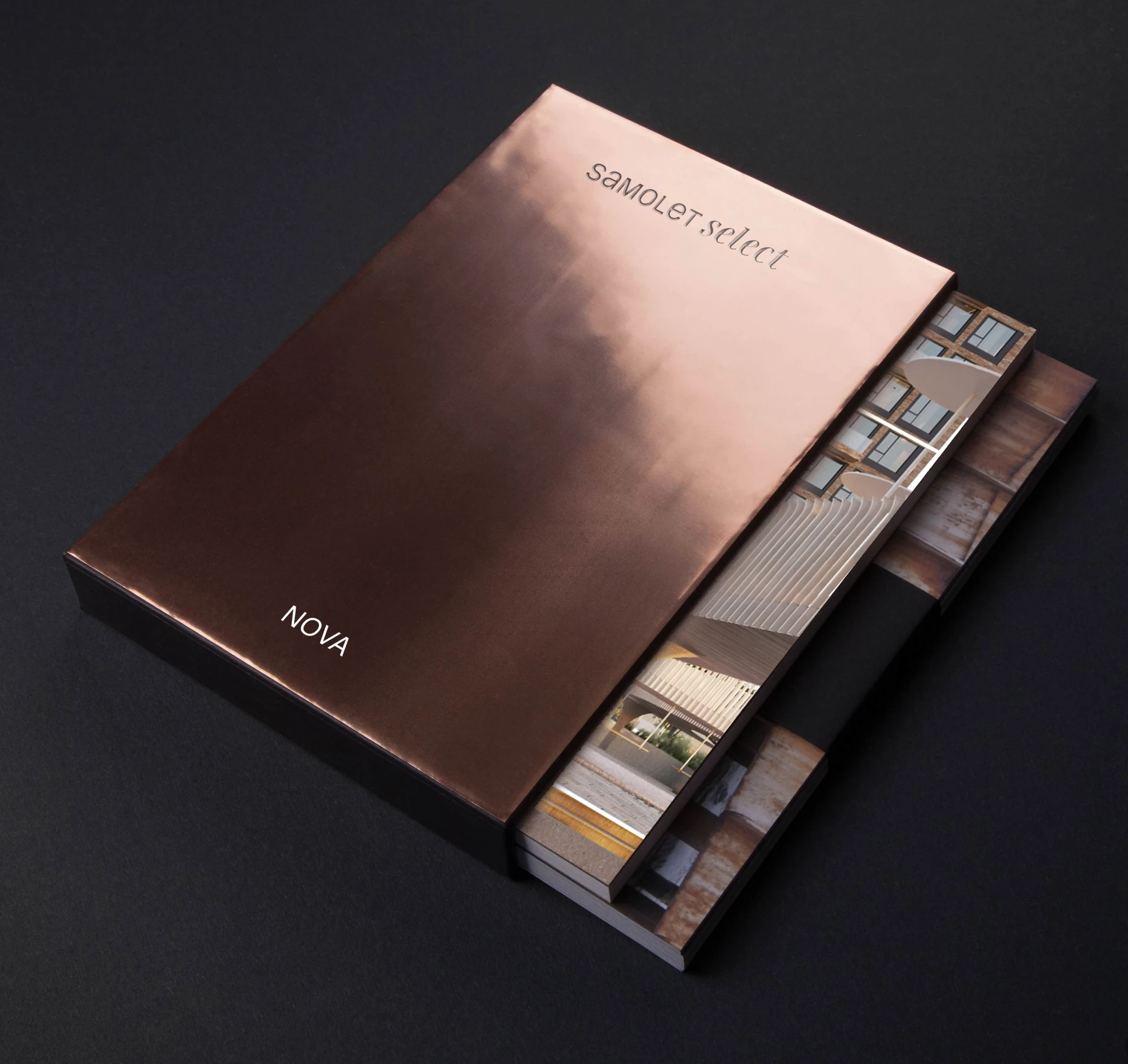 Copper case for the NOVA brochure